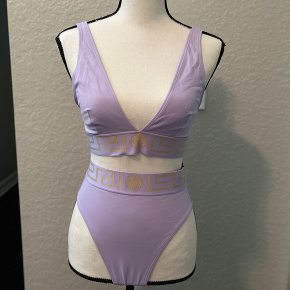 Versace Greca Lavender
Bikini - Picture 8 of 11
